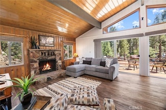 39335 Lark Rd, Big Bear Lake, CA 92315