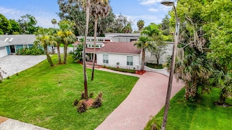 5491 River Trail Rd N, Jacksonville, FL 32277