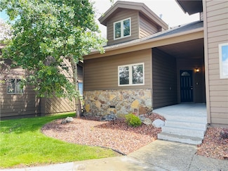 898 Upper Continental Dr, Red Lodge, MT 59068