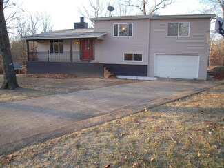 23 Maple St, Viburnum, MO 65566