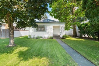 4814 N Maple St, Spokane, WA 99205