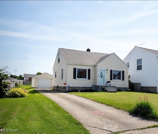208 Como St, Struthers, OH 44471
