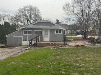 21584 W Lake Ave, Lake Villa, IL 60046
