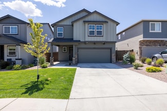 20621 SE Nina Ave, Bend, OR 97702