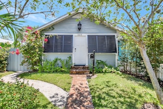 220 S L St, Lake Worth, FL 33460