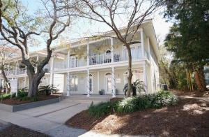 165 Brooks St SE Unit F, Fort Walton Beach, FL 32548