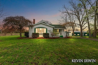 12524 Hoskins Ave NE, Cedar Springs, MI 49319