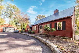 584 Division St, East Greenwich, RI 02818