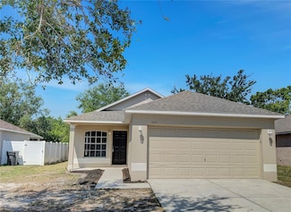 923 Brenton Leaf Dr, Ruskin, FL 33570