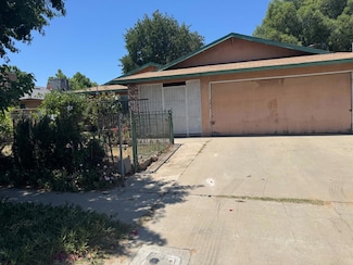 1212 Philip St, Madera, CA 93638