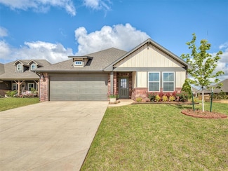 18453 Austin Ct, Edmond, OK 73012