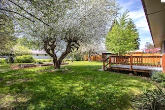 1223 W Superior, Sandpoint, ID 83864