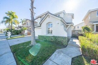 18 Bayview Dr, Buena Park, CA 90621