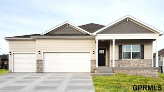 17605 Rose Lane Rd, Omaha, NE 68136