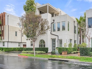 5531 Palm Dr, Hawthorne, CA 90250