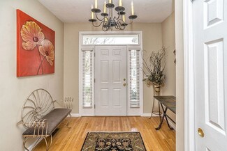 17 Hartswood Dr, Haverhill, MA 01830