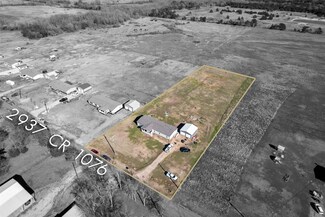 2937 County Road 1076, Celeste, TX 75423