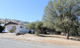 138 Lake Dr, Bodfish, CA 93205