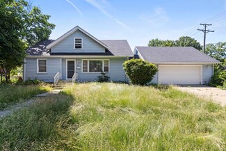 2315 Greenwood Ave, Rockford, IL 61107