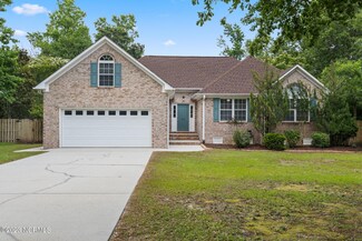253 Doral Dr, Hampstead, NC 28443