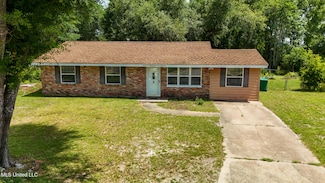 2623 Demaret Dr, Gulfport, MS 39507