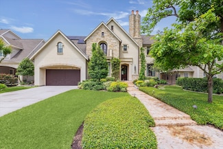 4904 Laurel St, Bellaire, TX 77401