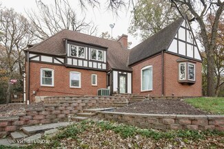 507 Maxwelton Rd, East Dundee, IL 60118