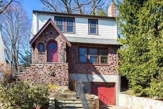 75 Grove Hill Ave, Newtonville, MA 02460