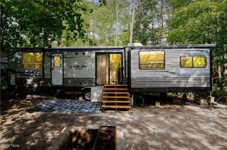 82 Pineywood Trail, Falls Township, OH 43138