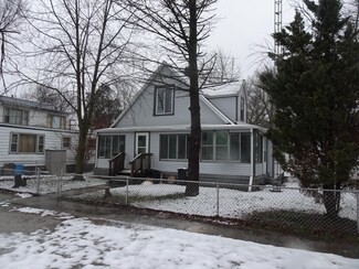 205 Lambert St, Knox, IN 46534