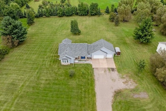 11331 Lakeview Heights Rd, Pine City, MN 55063