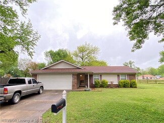3306 Caitlin Ct, Fort Smith, AR 72908