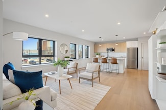 75 Chestnut St Unit 309, Portland, ME 04101