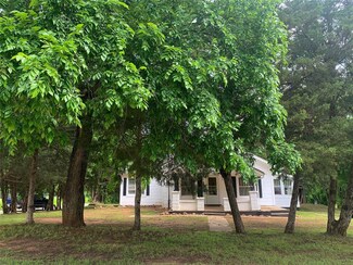 303 W Conklin, Sparks, OK 74869