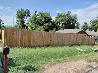 3210 Oklahoma St, Houston, TX 77093