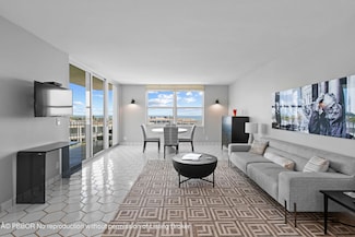 2295 S Ocean Blvd Unit 617, Palm Beach, FL 33480