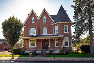 14 N Market St, Hatfield, PA 19440