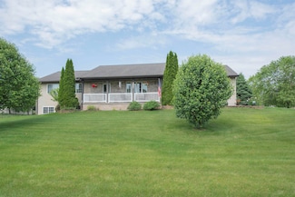 708 Owl Ln, Stevens Point, WI 54482