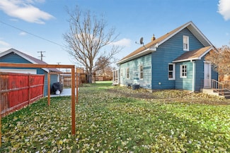 1108 11th St, Fort Benton, MT 59442