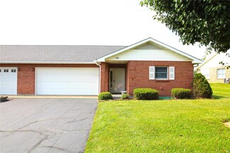212 Bayberry Ln, Farmington, MO 63640