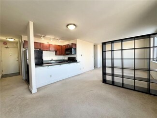 600 E 8th St Unit 5F, Kansas City, MO 64106