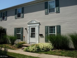 23 Valley Forge Ln Unit 7C, Elyria, OH 44035