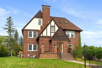 2727 E 5th St, Duluth, MN 55812