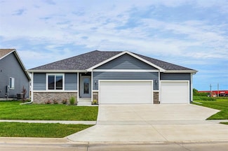 1004 Westridge St SW, Bondurant, IA 50035