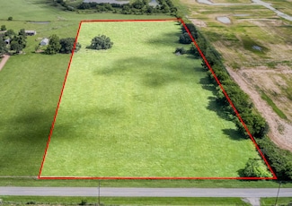 32626 Knebel Rd, Waller, TX 77484