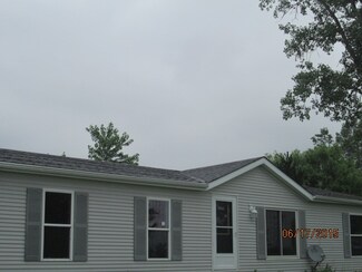 9104 W Yoder Rd, Yoder, IN 46798