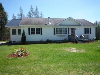 12 Hoopers Dr, Lancaster, NH 03584
