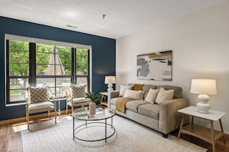 2566 Ellis Ave Unit 124, Saint Paul, MN 55114