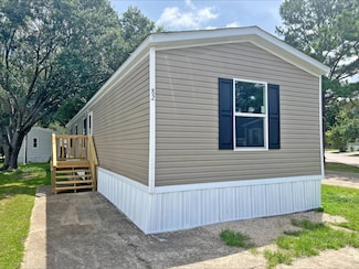 5885 Lavey Ln Unit 82, Baker, LA 70714