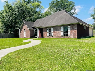 315 Day Dr, Baker, LA 70714